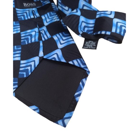 HUGO BOSS Blue Geometric Silk Tie ITALY 59"/ 4" EC - Picture 8 of 8